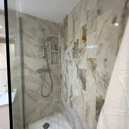 - Proche * 多维尔