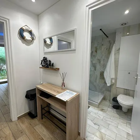 - Proche * Deauville