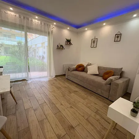 - Face Apartment
