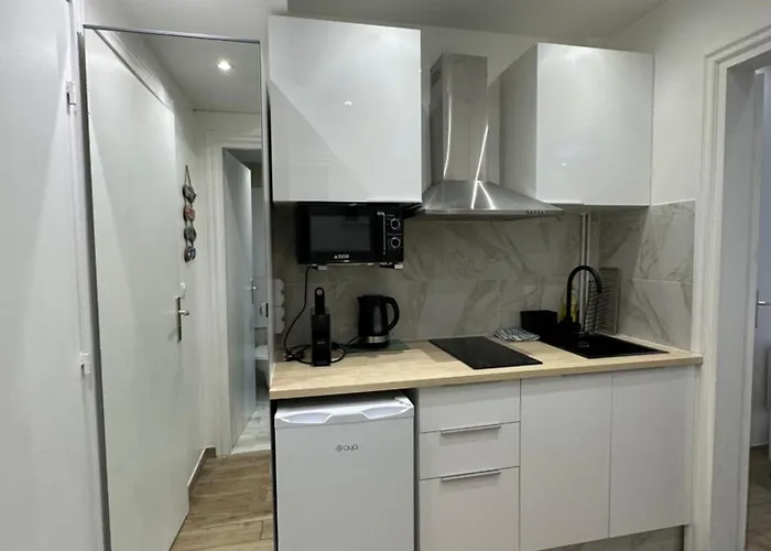 - Proche ドーヴィル