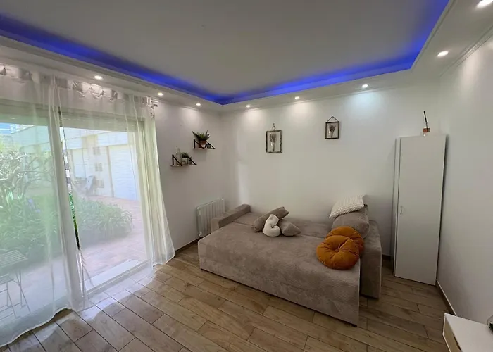 - Proche * ドーヴィル